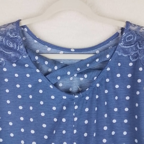 Alison Andrews Plus Size Sleeveless Blouse 3X in Denim Blue w/ Polka Dots - Picture 7 of 12